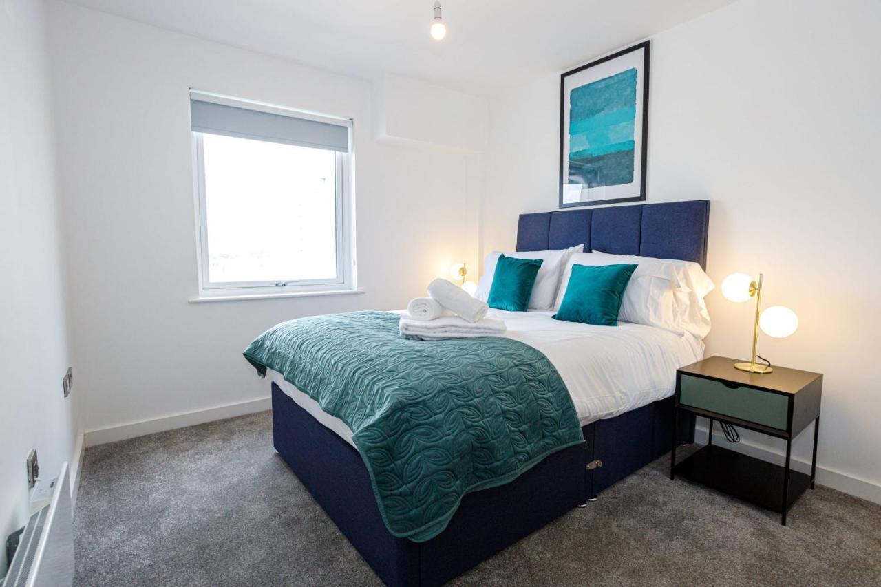 Contemporary 2 Bedroom Duplex In Salford Манчестер Екстер'єр фото