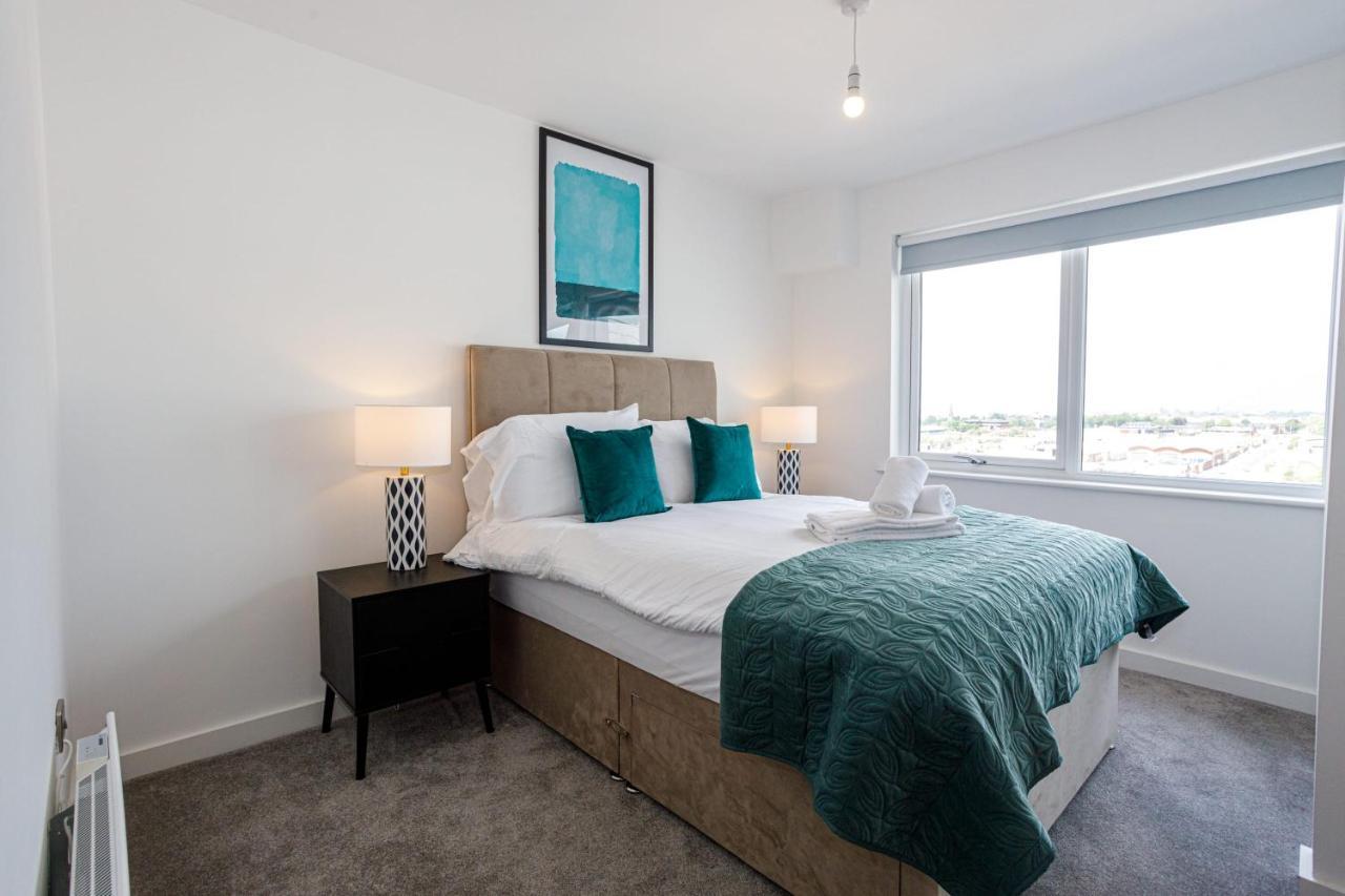 Contemporary 2 Bedroom Duplex In Salford Манчестер Екстер'єр фото