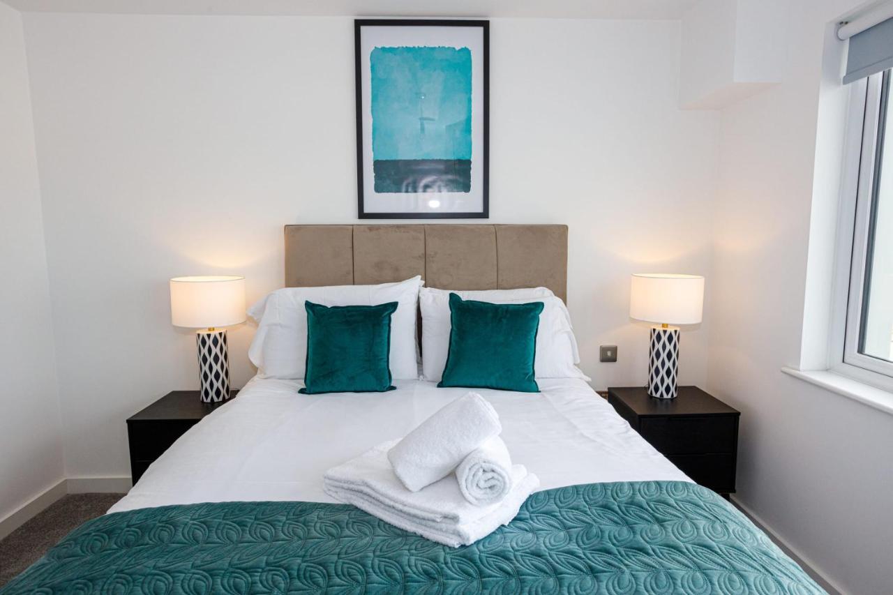 Contemporary 2 Bedroom Duplex In Salford Манчестер Екстер'єр фото